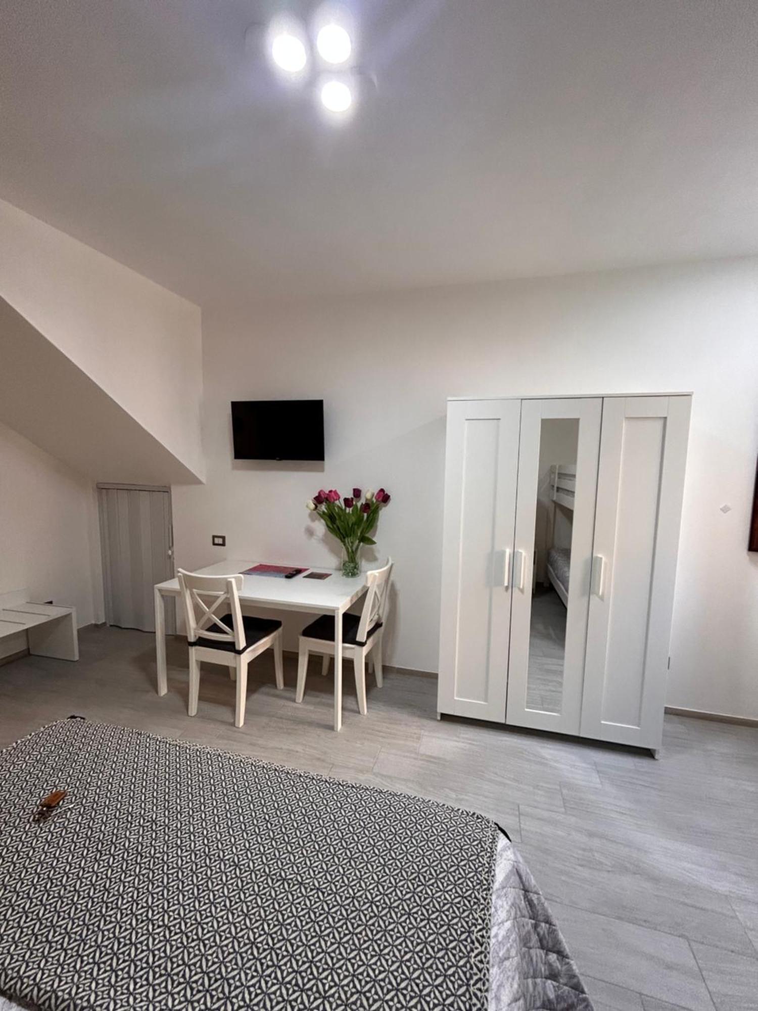 Casa Peppina Leilighet SantʼAntìoco Eksteriør bilde